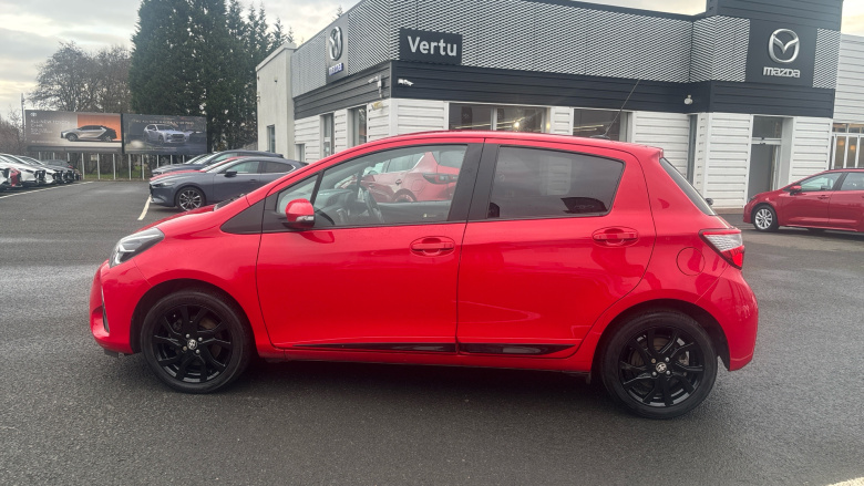 Toyota Yaris 1.5 VVT-i Design 5dr Petrol Hatchback